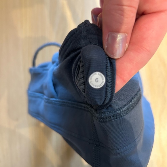 LULU LEMON SPORTS BRA - Picture 3 of 3